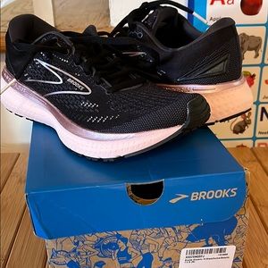 Brooks Glycerin 19 Black/ Ombré Metallic 7.5B